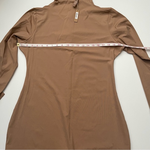 SKIMS Mid Thigh All in one Long Sleeve Onesie Bodysuit- Sienna Size 4X - Picture 3 of 13